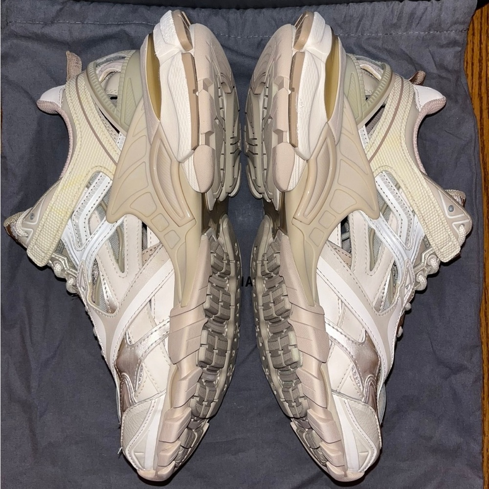 Balenciaga Track 2 Sneaker - Picture 4 of 8